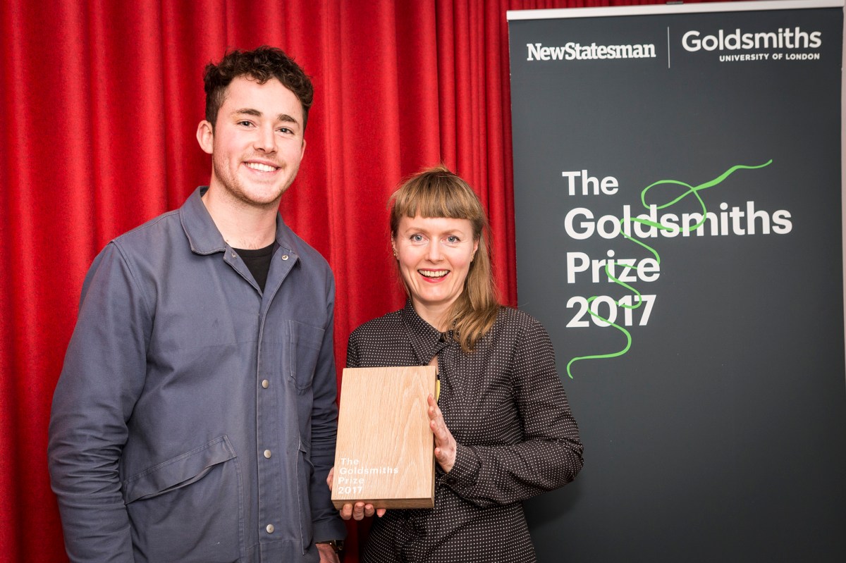 Dewi Uridge with Goldsmiths Prize winner Nicola Barker and the trophy