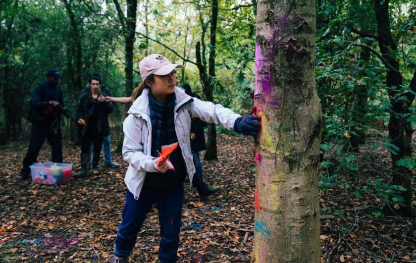 Elaine on the set of "Dolapo is fine"